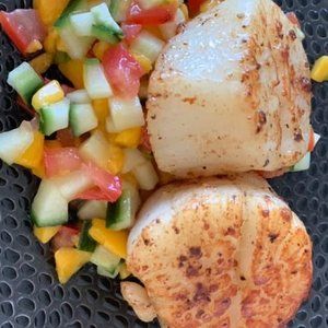 Meet your Posher, Helen